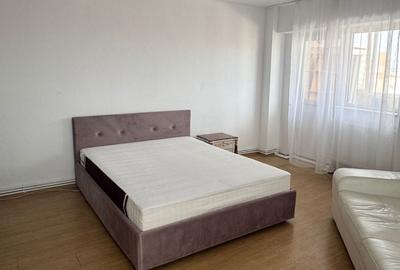 Garsonieră decomandată în City Park Mall - 2