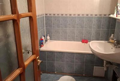 Inchiriez apartament 2 camere - 4
