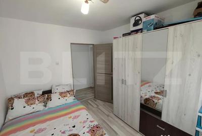 Apartament cu 3 camere decomandat în Micro 6 - 6