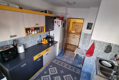 Apartament cu 3 camere decomandat în Central - 4