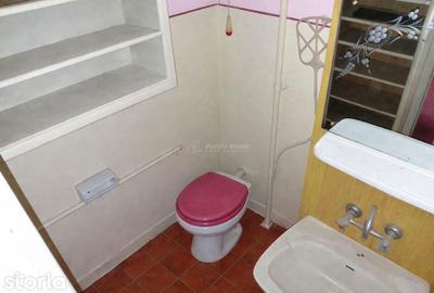 Apartament cu 3 camere decomandat în Traian - 2