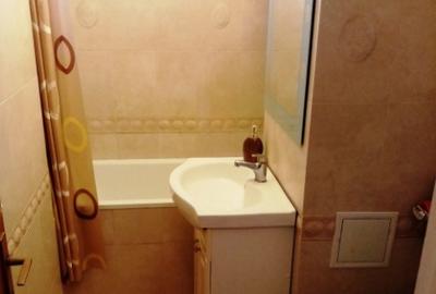 Tineretului,Metrou,bl.2000,et.3/8,decomandat, Amenajat,mobilat utilat complet - 6