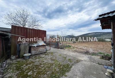 Casă cu 2 camere cu Teren 2086 Mp în Sântuhalm - 8