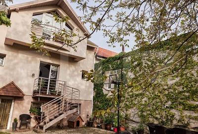 Casa individuala, 5 camere, 200 mp utili, 500 mp teren, zona Gruia