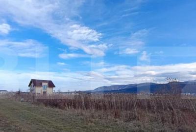 Teren de 1200 mp, în Râșnov