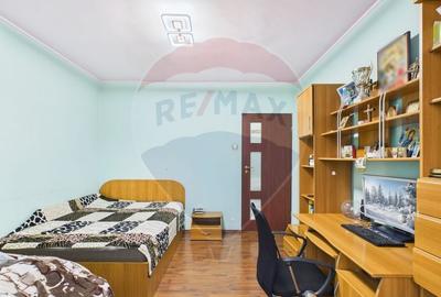 Apartament cu 3 camere de vanzare in zona 1 Decembrie 1918 - 3