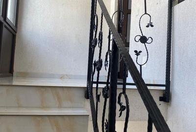 Casă cu 10 camere cu Teren 300 Mp în Central - 2