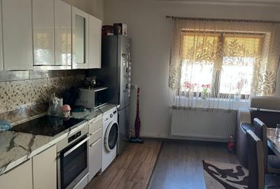 Casă individuală cu 2 camere în Rășinari