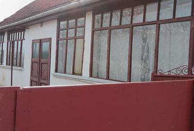 Casă cu 3 camere în Păuliș - 4