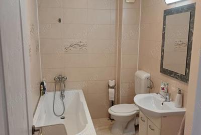 Apartament cu 3 camere semidecomandat în Florești - 1