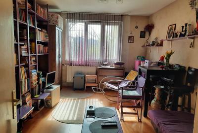 Apartament cu 2 camere decomandat în Titan - 1