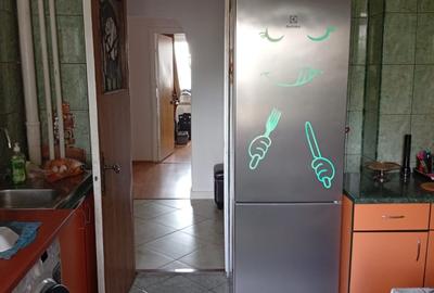 3 camere, bloc anvelopat, fără risc seismic – ideal pentru familie 3 camere, bloc anvelopat, fără risc seismic – ideal pentru familie - 15