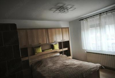 Casă cu 2 camere cu Teren 905 Mp în Central