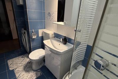 Apartament cu 3 camere semidecomandat în Central - 1