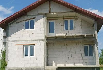 Casă cu 4 camere în Dej - 10