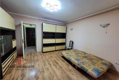 Apartament 1 camera , Aleea Carpati , Et1 , Complet  Utilat , UMF - 1