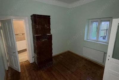 Spațiu comercial, de 85 mp, în Central - 3