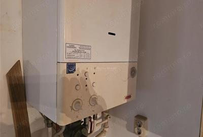 Apartament cu 2 camere semidecomandat în Micro I - 7