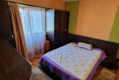 Apartament cu 4 camere decomandat în Central - 2