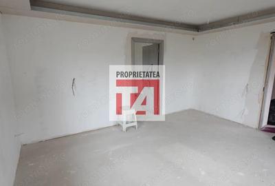 Casă cu 3 camere cu Teren 1733 Mp în Remeți - 1