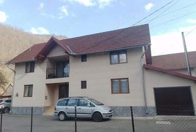 Casă cu 6 camere în Sebeș - 10