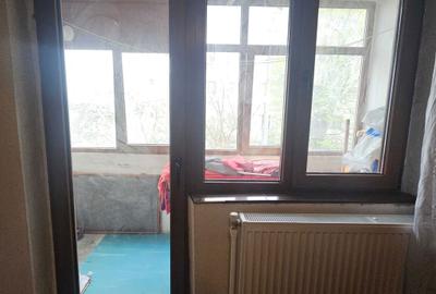 Apartament cu 3 camere semidecomandat în Central - 8