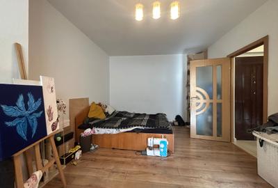 Garsoniera Dristor 33 Mp Parter Bloc 1982 Centrala Proprie 12 Min Metrou - 1