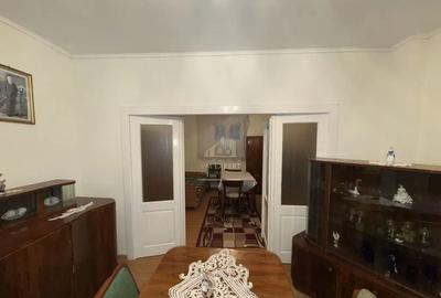 Casă cu 4 camere cu Teren 3489 Mp în Lerești