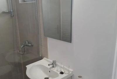 Apartament cu 3 camere semidecomandat în Micro 21 - 1