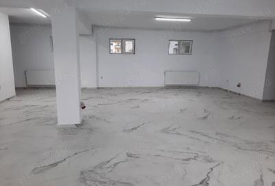 Spațiu comercial, de 105 mp, în Central - 8