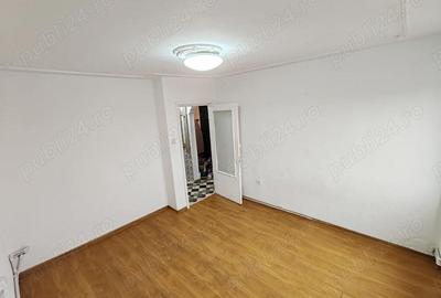 Apartament cu 2 camere decomandat în Casa de Cultură