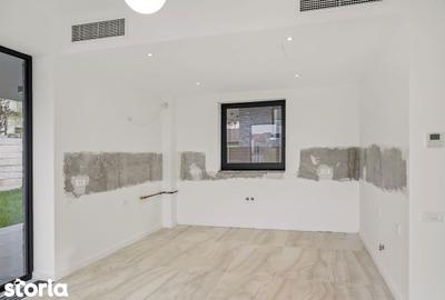 Casă cu 5 camere cu Teren 700 Mp în Corbeanca