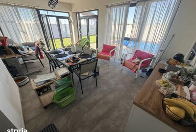 Casă cu 5 camere cu Teren 603 Mp în Glina - 1