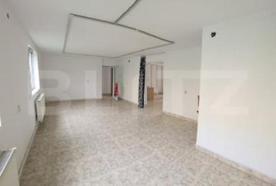 Spațiu comercial, de 85 mp, în Decebal