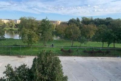 Apartament cu 3 camere semidecomandat în Lugoj - 5