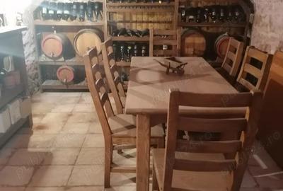 Casă cu 6 camere în Central