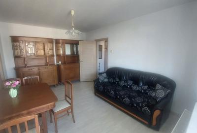 Apartament cu 2 camere semidecomandat, mobilat în Titulescu