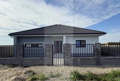 Casă cu 4 camere cu Teren 510 Mp în Central - 15