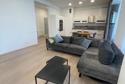 Apartament cu 3 camere semidecomandat în Central - 1