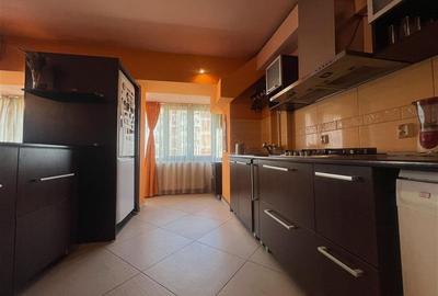 Apartament cu 3 camere decomandat în Păcurari - 3