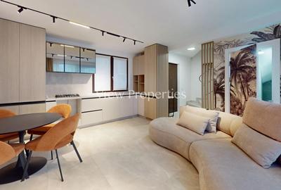 Casă cu 4 camere cu Canalizare în Vest