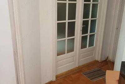 Apartament cu 3 camere decomandat în Central - 3