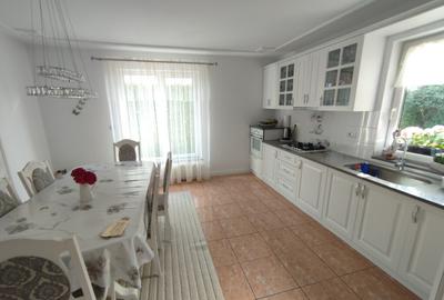 Casa cu garaj, teren 2000mp, chirie , Iaslovat - 1