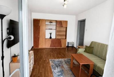 Apartament cu 3 camere decomandat în Costin Georgian - 3