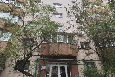 Apartament cu 2 camere decomandat în Costin Georgian - 1