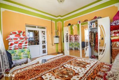 Casă cu 2 camere în Luna - 8