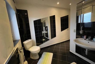 Casă cu 4 camere în Central - 3