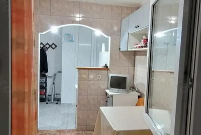 Vand apartament 2 camere - 4