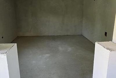 Casă cu Teren 635 Mp în Blidari - 8