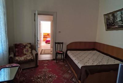 UNIVERSITATE CASA DE CARAMIDA CU 2 CAMERE 176 MP PRET 235000 EURO - 6